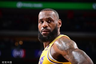 突发事件中 突发事件中